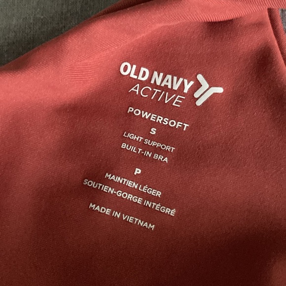 Old Navy Active Crop Top - Picture 4 of 4